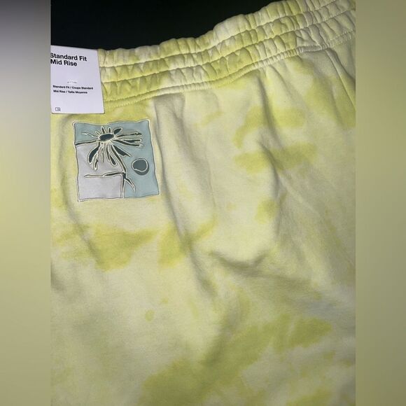 NIKE Tie dye Gratitude Tenacity Kindness Creativity Sweatpants Plus Size 3XL NWT - Picture 9 of 9